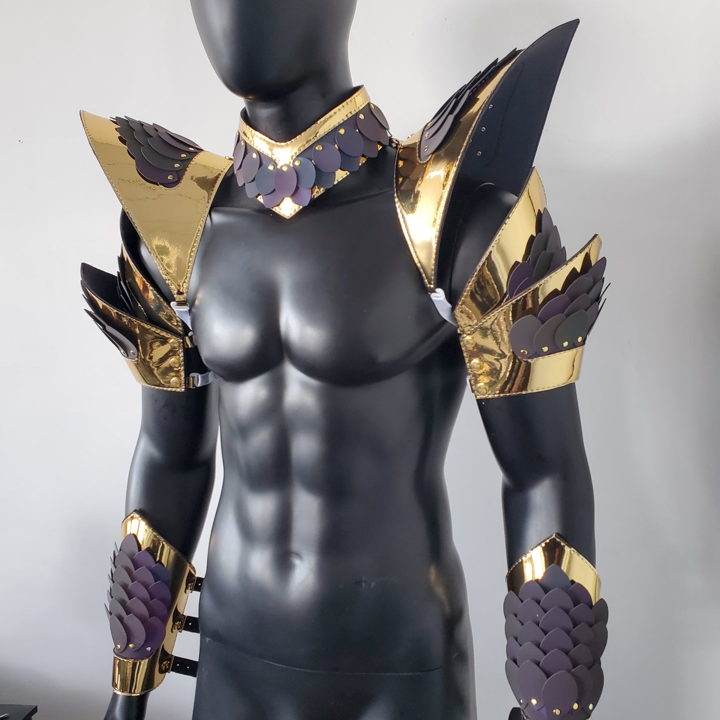 Burning Man Holographic Gold Edge Reflective Dragon Scale Armor,Rave Carnival Festival Costumes Armor Outfits