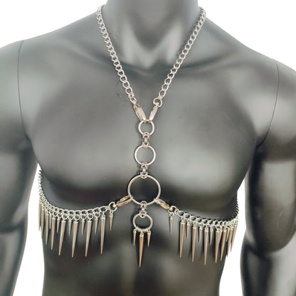 Harnais de chaîne de corps d'homme, harnais de chaîne en métal de frange de pointe, harnais de poitrine Punk