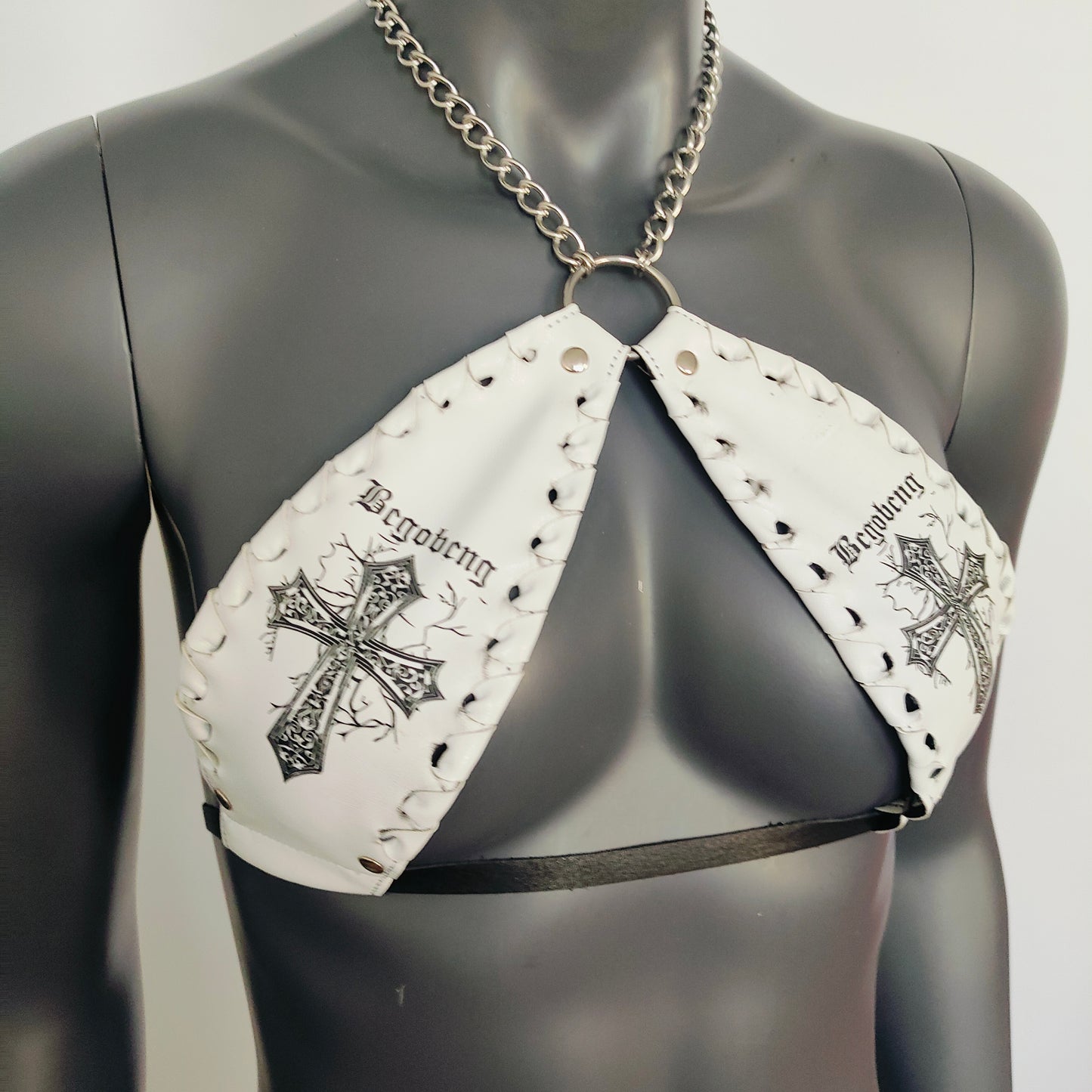 Gothic White Vinyl Vampira Cross Sexy Top Bra with Chain