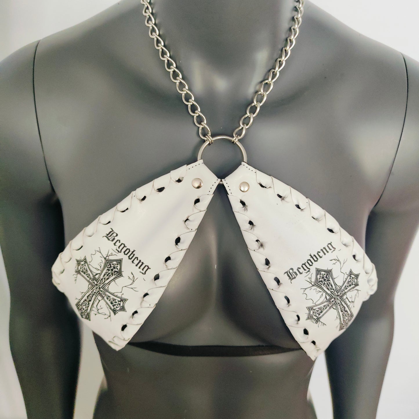 Gothic White Vinyl Vampira Cross Sexy Top Bra with Chain