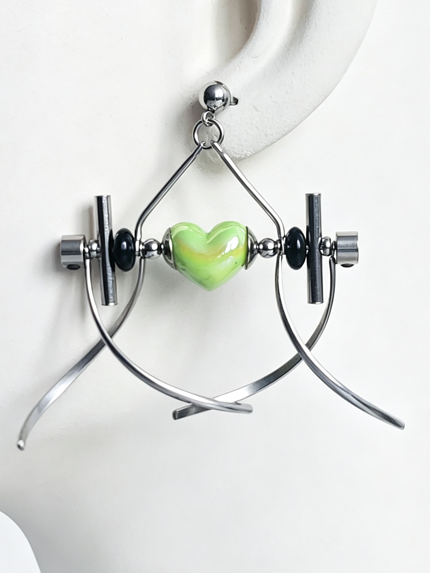 Punk Handmade Stainless Steel Earring, Green Heart UV Bead Gothic Dangle Drop Earring Jewelry for Man
