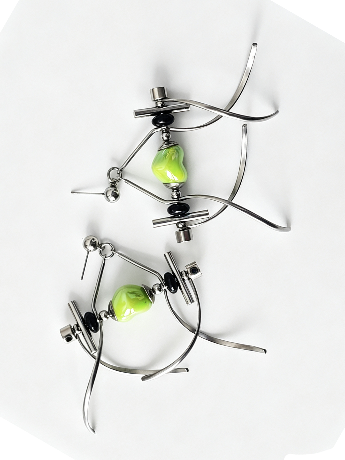 Punk Handmade Stainless Steel Earring, Green Heart UV Bead Gothic Dangle Drop Earring Jewelry for Man