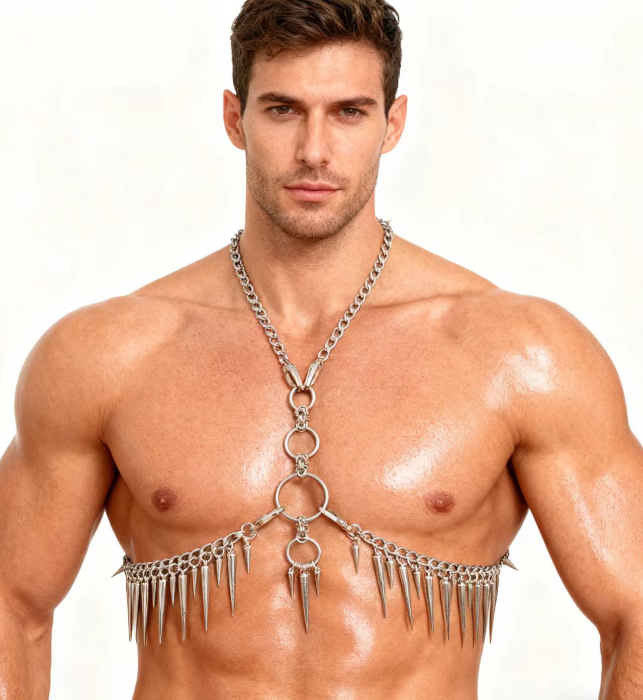 Harnais de chaîne de corps d'homme, harnais de chaîne en métal de frange de pointe, harnais de poitrine Punk